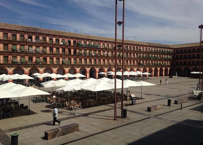 Апартаменти Corredera *